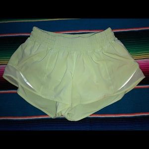 Lululemon Hotty Hot II shorts